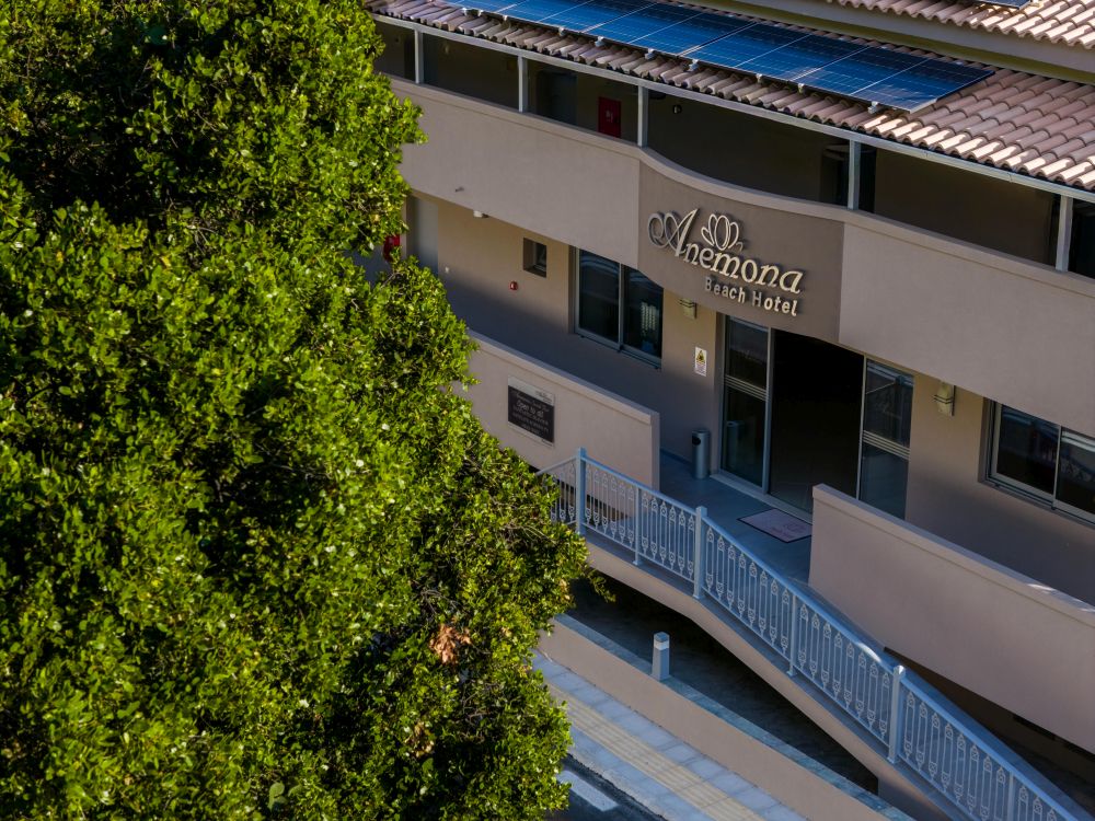 Anemona Beach Hotel