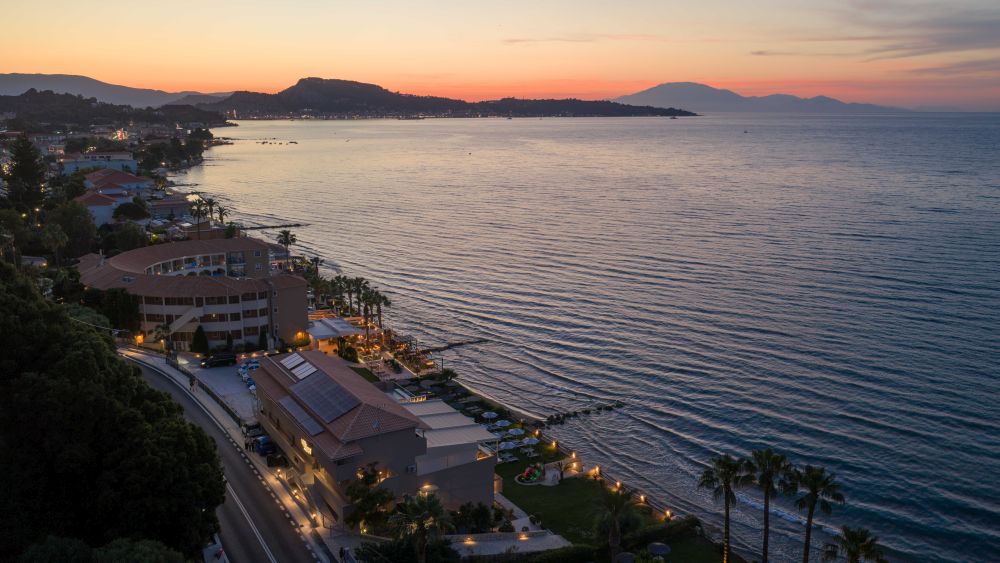 Anemona Beach Hotel